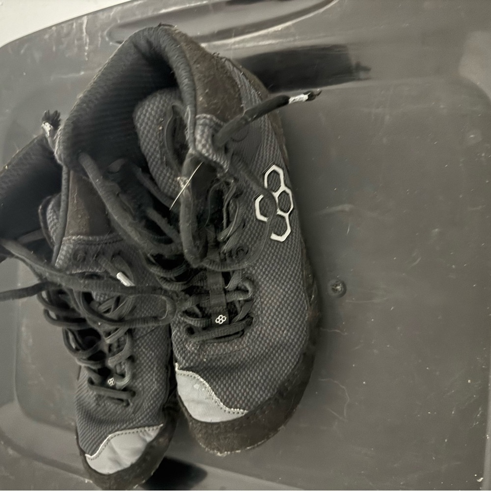 Rudis colt wrestling shoes size 6.5